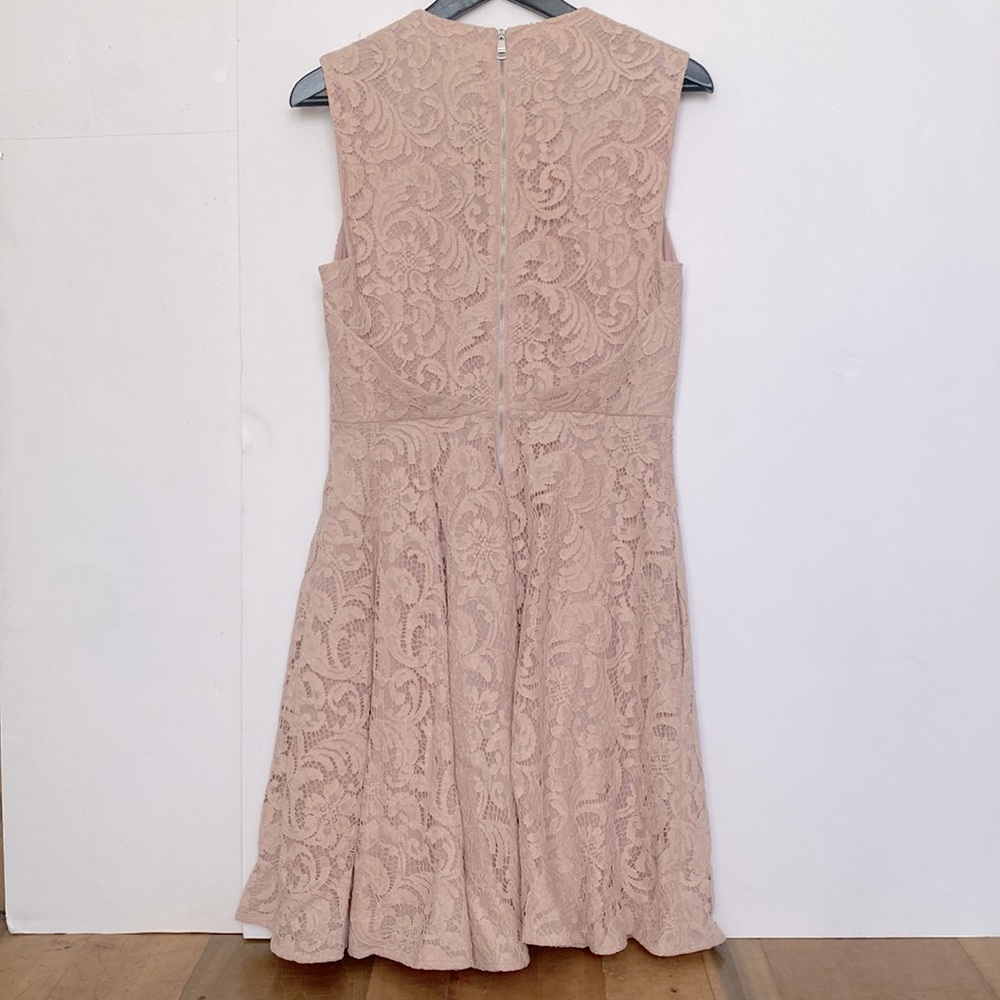 Burberry Lace Cocktail Dress. Size 8 US - Picture 2 of 10